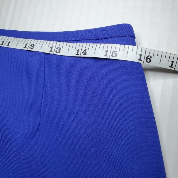 Tahari 2 Piece Skirt Set Sz 10 Blue Top and Skirt - Picture 13 of 14